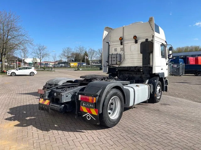 MAN 19.463 6 Cilinder Manual pomp - Тягач: фото 3 MAN 19.463 6 Cilinder Manual pomp - Тягач: фото 3