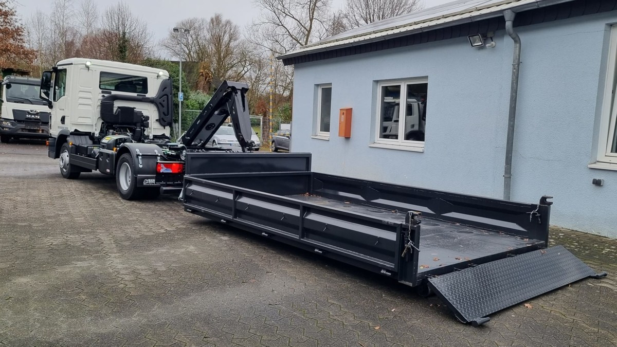 Новый Крюковой мультилифт MAN TGL 12.250 BL NEU City Abrollkipper PowerMatic: фото 13