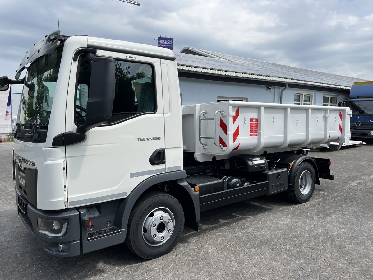 MAN TGL 12.250 BL NEU City Abrollkipper PowerMatic s - Крюковой мультилифт: фото 3 MAN TGL 12.250 BL NEU City Abrollkipper PowerMatic s - Крюковой мультилифт: фото 3