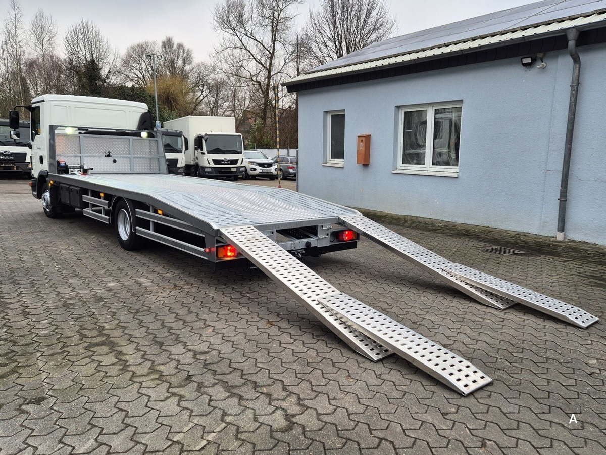 MAN TGL 8.220 Koffer 6.20m LBW AHK 8.190 - Автовоз, Фургон: фото 1 MAN TGL 8.220 Koffer 6.20m LBW AHK 8.190 - Автовоз, Фургон: фото 1