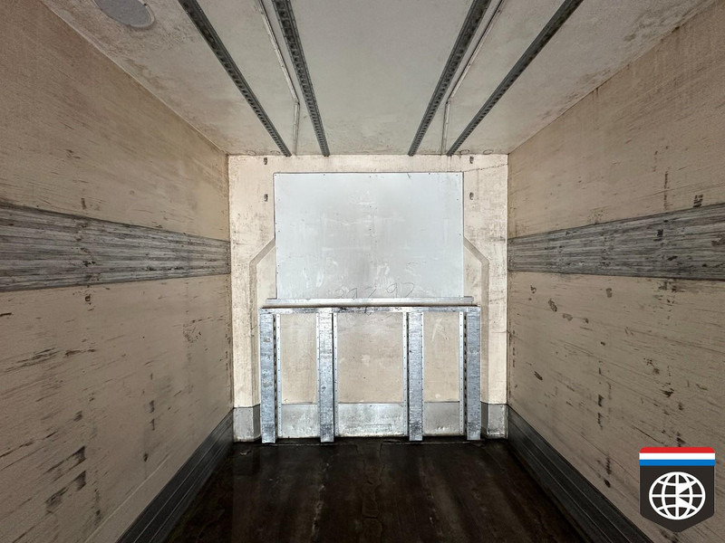 Полуприцеп-фургон Krone SZR20 250x260 / NEW TYRES / TAILLIFT 3000 KG: фото 18