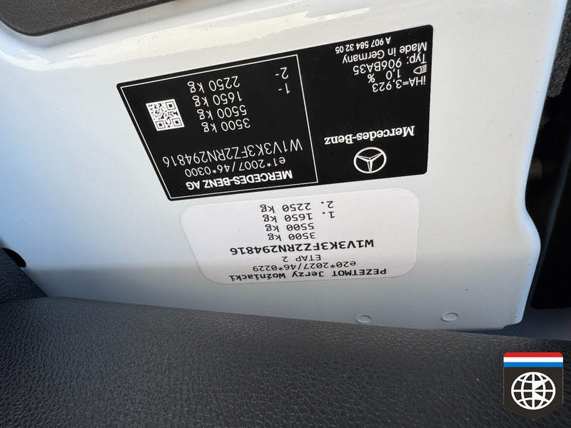 Mercedes-Benz Sprinter Laadbak verwarming - IDEAAL VOOR TRANSPORT VAN BLOEMEN IN DOZEN en/ of KRATTEN - Фургон с закрытым кузовом: фото 2 Mercedes-Benz Sprinter Laadbak verwarming - IDEAAL VOOR TRANSPORT VAN BLOEMEN IN DOZEN en/ of KRATTEN - Фургон с закрытым кузовом: фото 2