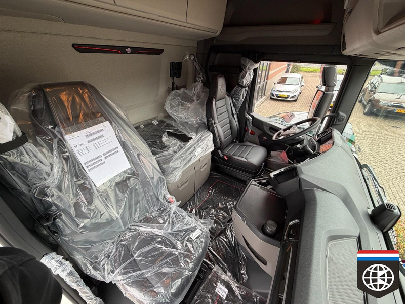 Scania 590 S 6X2/4 - Full air - Retarder PTO - SLIDE fifth wheel - King of the Road - Тягач: фото 5 Scania 590 S 6X2/4 - Full air - Retarder PTO - SLIDE fifth wheel - King of the Road - Тягач: фото 5