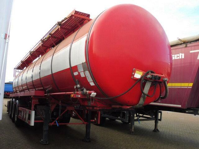 Kässbohrer Isoliert, Chemie, V2A, 32m³,Kompresor,Alu-Felgen - Полуприцеп-цистерна: фото 2 Kässbohrer Isoliert, Chemie, V2A, 32m³,Kompresor,Alu-Felgen - Полуприцеп-цистерна: фото 2