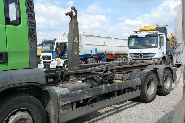 MAN 26.390 TGA BL 6x4, VDL S-21 6200, Klima, Luftfe. - Крюковой мультилифт: фото 4 MAN 26.390 TGA BL 6x4, VDL S-21 6200, Klima, Luftfe. - Крюковой мультилифт: фото 4