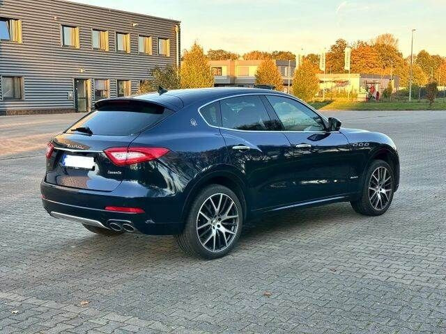 Maserati Levante Q4 Gran Lusso/2. Hand/TOP! - Малотоннажный бортовой грузовик: фото 2 Maserati Levante Q4 Gran Lusso/2. Hand/TOP! - Малотоннажный бортовой грузовик: фото 2