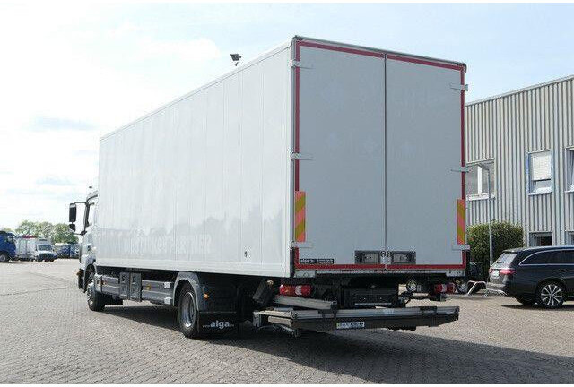 Mercedes-Benz 1224 L Atego 4x2, Möbel, LBW, Klima, Schlafliege - Грузовик с закрытым кузовом: фото 4 Mercedes-Benz 1224 L Atego 4x2, Möbel, LBW, Klima, Schlafliege - Грузовик с закрытым кузовом: фото 4