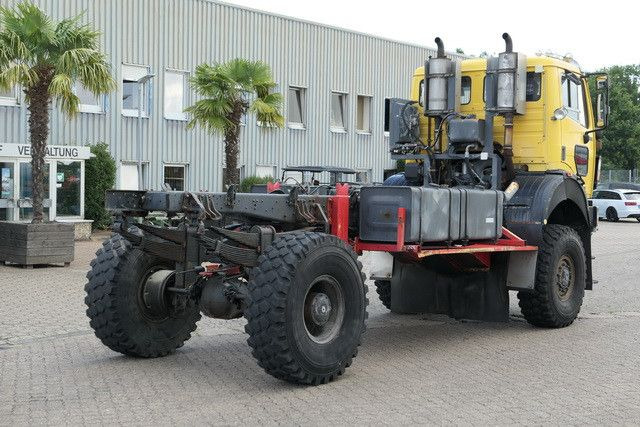 Mercedes-Benz 1838 AK 4x4, Allrad, Einzelbereifung, Wenig KM Mercedes-Benz 1838 AK 4x4, Allrad, Einzelbereifung, Wenig KM - Подметально-уборочная машина: фото 3 Mercedes-Benz 1838 AK 4x4, Allrad, Einzelbereifung, Wenig KM Mercedes-Benz 1838 AK 4x4, Allrad, Einzelbereifung, Wenig KM - Подметально-уборочная машина: фото 3
