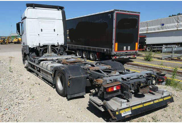 Mercedes-Benz 1842 L Actros/LBW/Retarder/BDF - Грузовик-шасси: фото 4 Mercedes-Benz 1842 L Actros/LBW/Retarder/BDF - Грузовик-шасси: фото 4