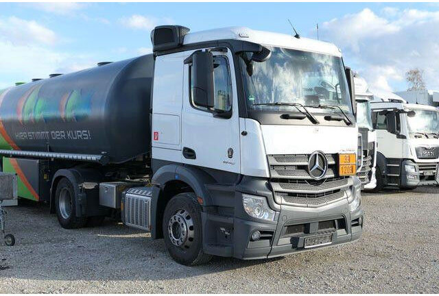 Mercedes-Benz 1846 Actros 4x2, Hydr., ADR, Leicht, Klima, Navi - Тягач: фото 4 Mercedes-Benz 1846 Actros 4x2, Hydr., ADR, Leicht, Klima, Navi - Тягач: фото 4