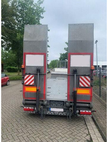 Низкорамный полуприцеп Vega 3-Achser, Hydr. Rampen, Verzinkt, Gelenkt: фото 9 Низкорамный полуприцеп Vega 3-Achser, Hydr. Rampen, Verzinkt, Gelenkt: фото 9