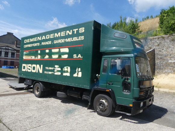 Camion de déménagement avec haillon arrière Volvo FL6-140 (1986-451.079 km-VIN:YB1E6AXGB405329) - Грузовик с закрытым кузовом: фото 2 Camion de déménagement avec haillon arrière Volvo FL6-140 (1986-451.079 km-VIN:YB1E6AXGB405329) - Грузовик с закрытым кузовом: фото 2