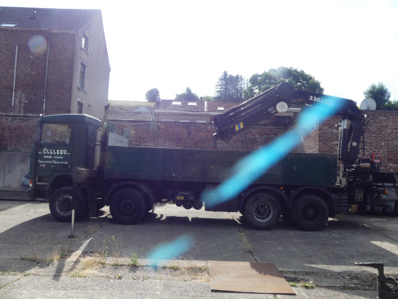 Camion plateau ridelle avec grue auxiliaire Volvo F12 (1994-64.040 km-VIN:YV2H5A7G6RA225775) - Грузовик бортовой/ Платформа, Автоманипулятор: фото 4 Camion plateau ridelle avec grue auxiliaire Volvo F12 (1994-64.040 km-VIN:YV2H5A7G6RA225775) - Грузовик бортовой/ Платформа, Автоманипулятор: фото 4