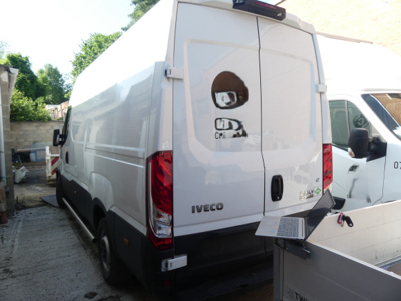 Camionnette Iveco 35S14N (2021-60.293 km) - Цельнометаллический фургон: фото 4 Camionnette Iveco 35S14N (2021-60.293 km) - Цельнометаллический фургон: фото 4