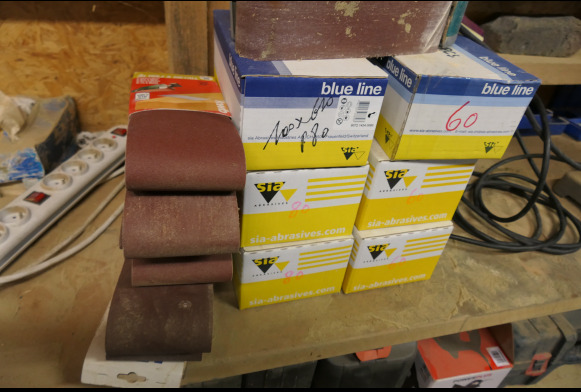 Ponceuse à bande Makita 9402 - Деревообрабатывающий станок: фото 5 Ponceuse à bande Makita 9402 - Деревообрабатывающий станок: фото 5