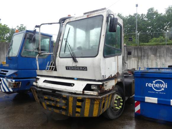 REF:TVD-80-D - Camion porte container à chaine Terberg YT222 - Грузовик-контейнеровоз/ Сменный кузов: фото 1 REF:TVD-80-D - Camion porte container à chaine Terberg YT222 - Грузовик-контейнеровоз/ Сменный кузов: фото 1