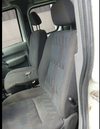REF:immatriculé sous : TRF-384 - Voiture Ford Tourneo Connect - Грузопассажирский фургон: фото 5 REF:immatriculé sous : TRF-384 - Voiture Ford Tourneo Connect - Грузопассажирский фургон: фото 5