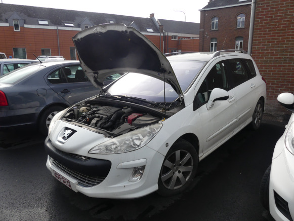 Voiture Peugeot 308 (2010-184.813 km) - Легковой автомобиль: фото 1 Voiture Peugeot 308 (2010-184.813 km) - Легковой автомобиль: фото 1