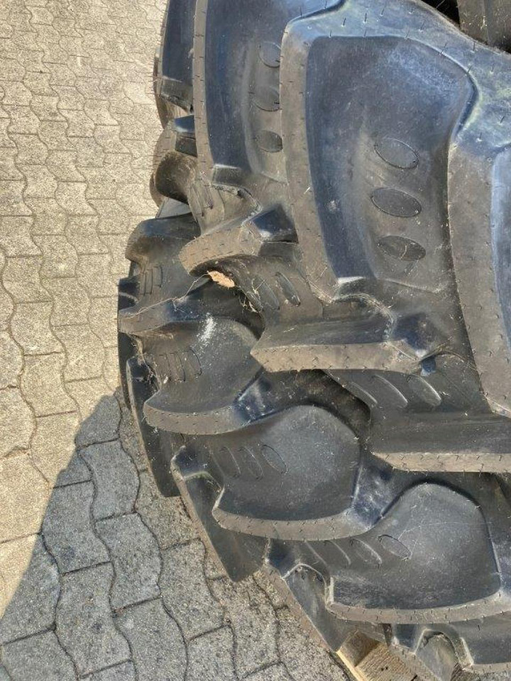 BKT 480/65R28 - Шина для Сельскохозяйственной техники: фото 2 BKT 480/65R28 - Шина для Сельскохозяйственной техники: фото 2