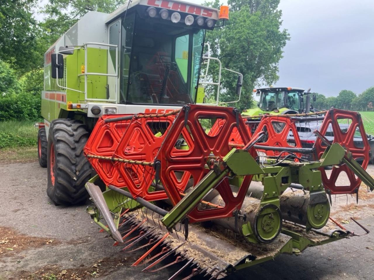 CLAAS Dominator 218 Mega - Зерноуборочный комбайн: фото 2 CLAAS Dominator 218 Mega - Зерноуборочный комбайн: фото 2