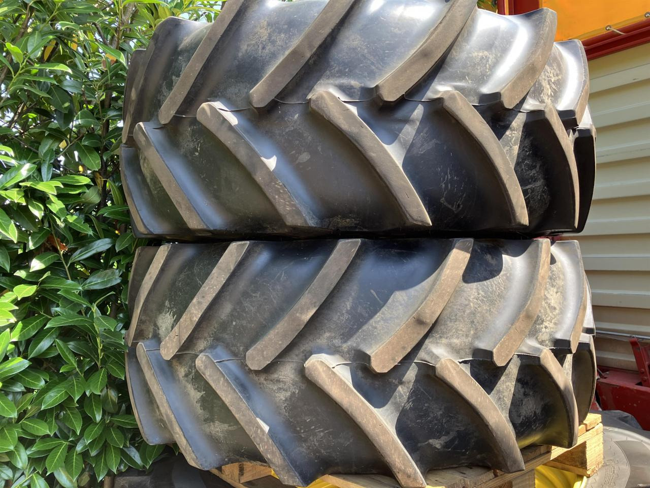 Continental 480/70R24 - Шина для Сельскохозяйственной техники: фото 1 Continental 480/70R24 - Шина для Сельскохозяйственной техники: фото 1