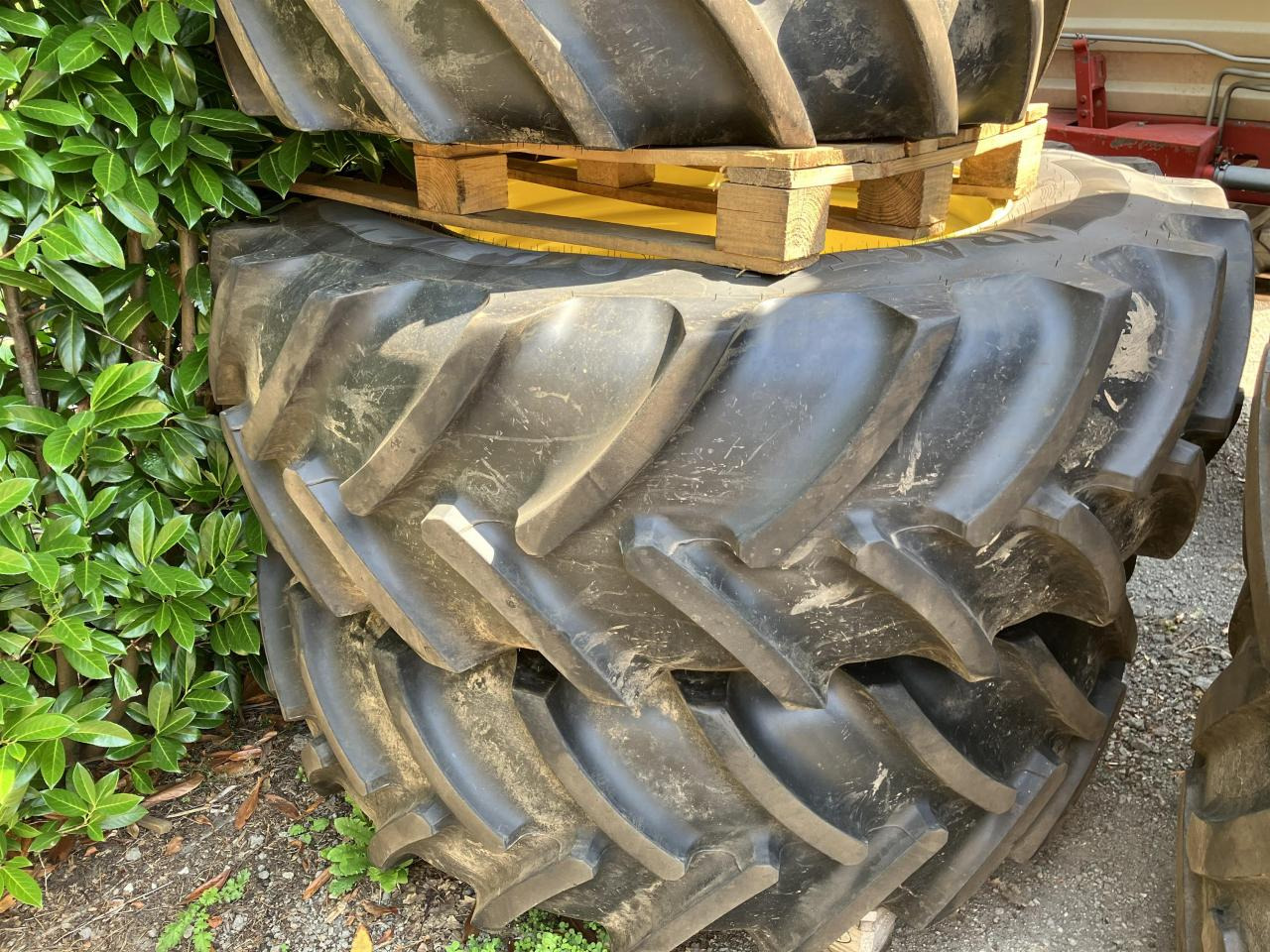 Continental 520/70R38 - Шина для Сельскохозяйственной техники: фото 1 Continental 520/70R38 - Шина для Сельскохозяйственной техники: фото 1