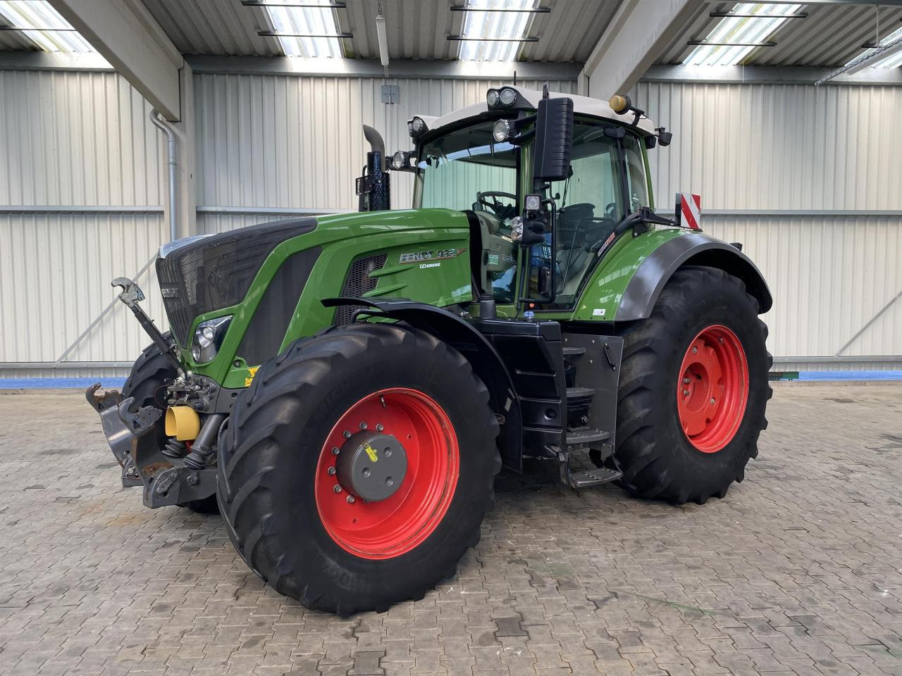 Fendt 933 Vario Profi Plus - Трактор: фото 1 Fendt 933 Vario Profi Plus - Трактор: фото 1