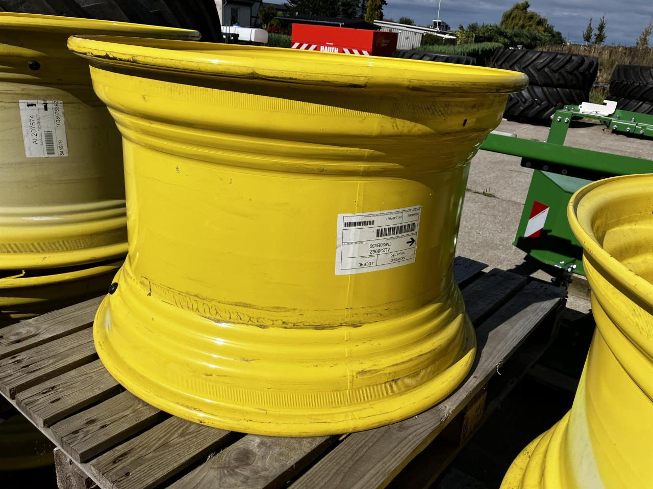 John Deere 20x30 - Шина для Сельскохозяйственной техники: фото 1 John Deere 20x30 - Шина для Сельскохозяйственной техники: фото 1