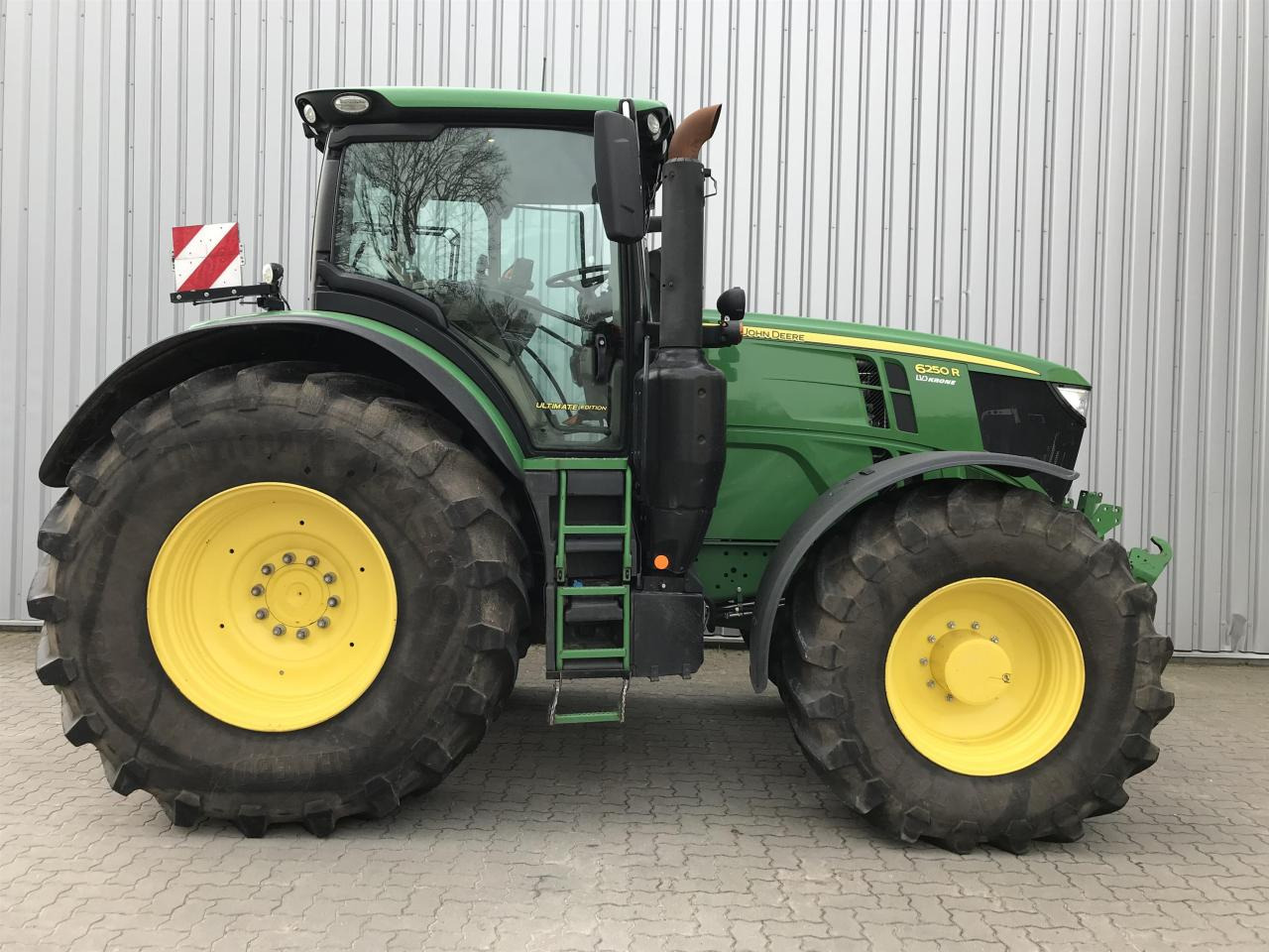 John Deere 6250R - Трактор: фото 2 John Deere 6250R - Трактор: фото 2