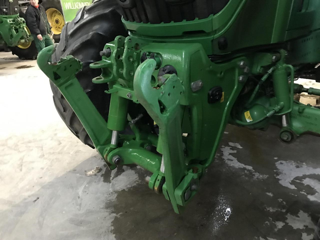 John Deere 6250R - Трактор: фото 4 John Deere 6250R - Трактор: фото 4