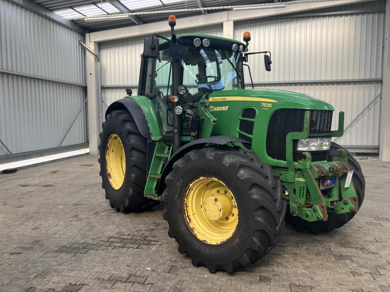 John Deere 7530 PREMIUM - Трактор: фото 2 John Deere 7530 PREMIUM - Трактор: фото 2