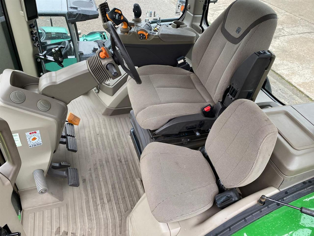 John Deere 7R 310 - Трактор: фото 3 John Deere 7R 310 - Трактор: фото 3