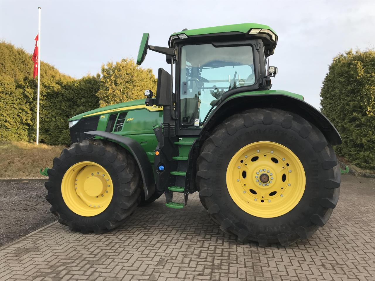 John Deere 7R 350 - Трактор: фото 1 John Deere 7R 350 - Трактор: фото 1