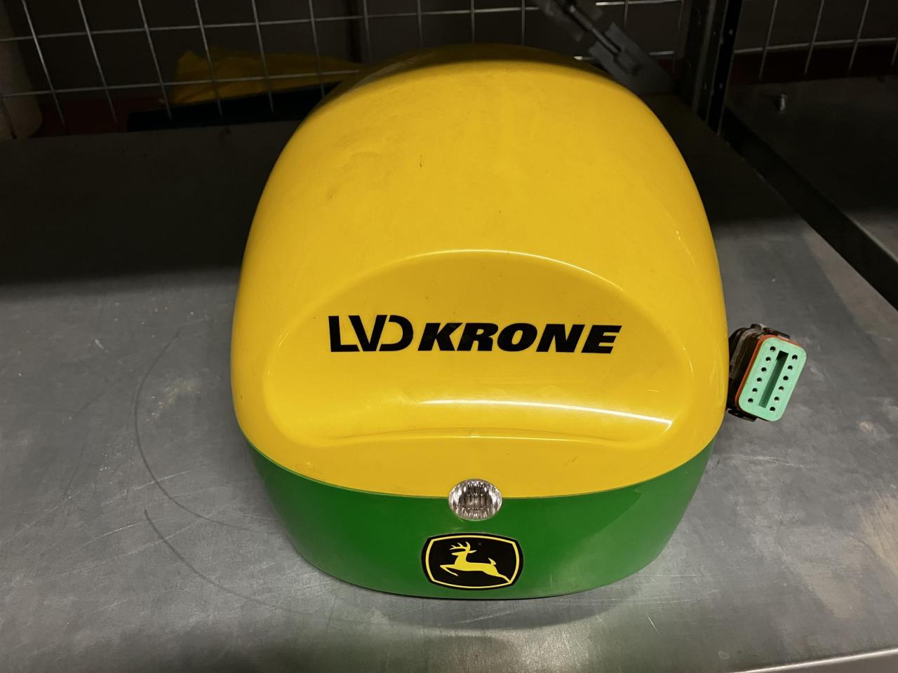 John Deere SF6000 - Система навигации для Сельскохозяйственной техники: фото 3 John Deere SF6000 - Система навигации для Сельскохозяйственной техники: фото 3
