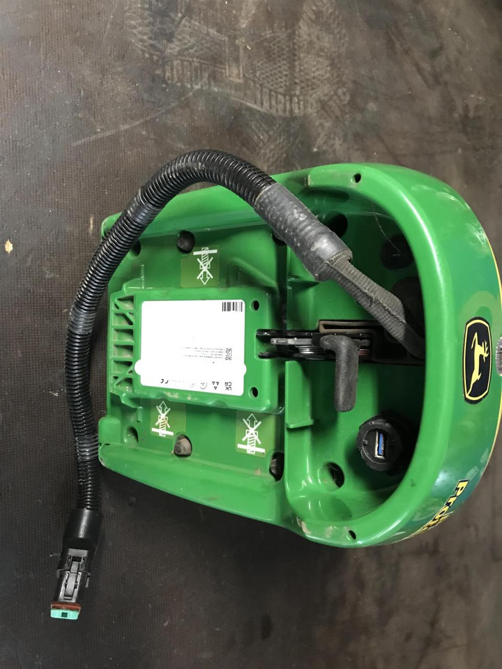 John Deere SF6000 - Система навигации для Сельскохозяйственной техники: фото 5 John Deere SF6000 - Система навигации для Сельскохозяйственной техники: фото 5