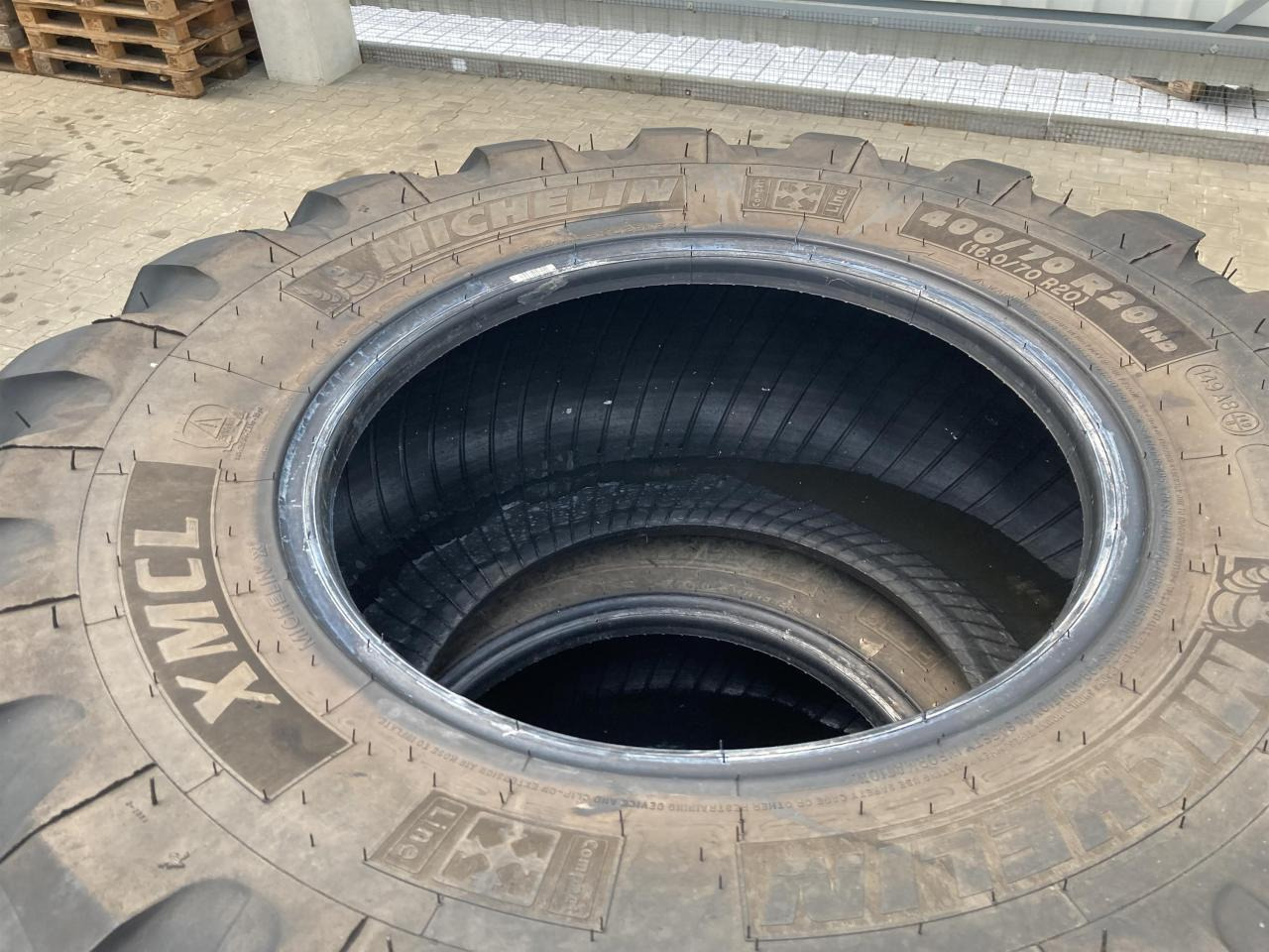 Michelin 400/70R20 - Шина для Сельскохозяйственной техники: фото 2 Michelin 400/70R20 - Шина для Сельскохозяйственной техники: фото 2