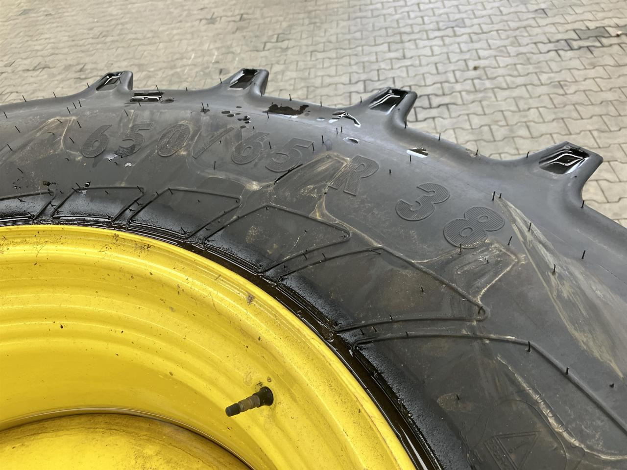 Mitas 650/65R38 - Шина для Сельскохозяйственной техники: фото 2 Mitas 650/65R38 - Шина для Сельскохозяйственной техники: фото 2