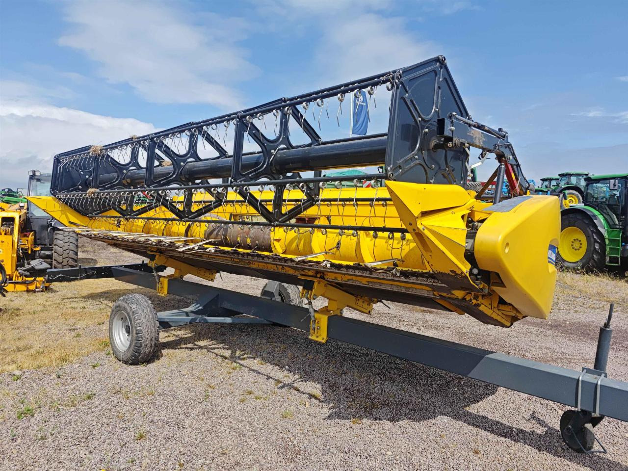 New Holland CX 5.80 - Зерноуборочный комбайн: фото 2 New Holland CX 5.80 - Зерноуборочный комбайн: фото 2