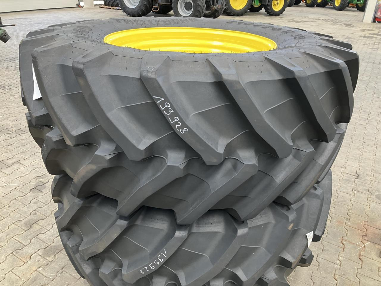 Trelleborg 710/70R38 - Шина для Сельскохозяйственной техники: фото 1 Trelleborg 710/70R38 - Шина для Сельскохозяйственной техники: фото 1