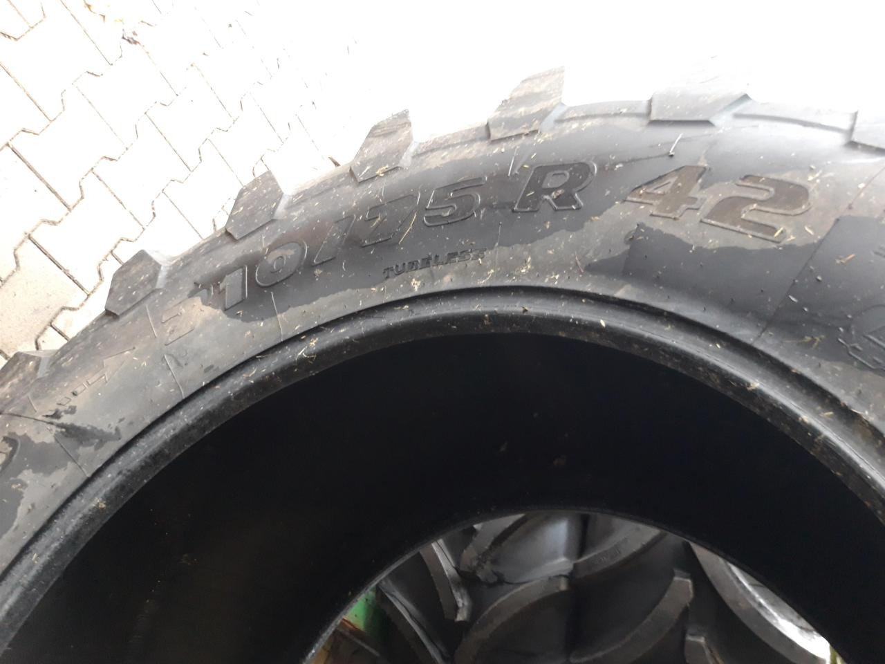 Trelleborg 710/75R42 - Шина для Сельскохозяйственной техники: фото 2 Trelleborg 710/75R42 - Шина для Сельскохозяйственной техники: фото 2