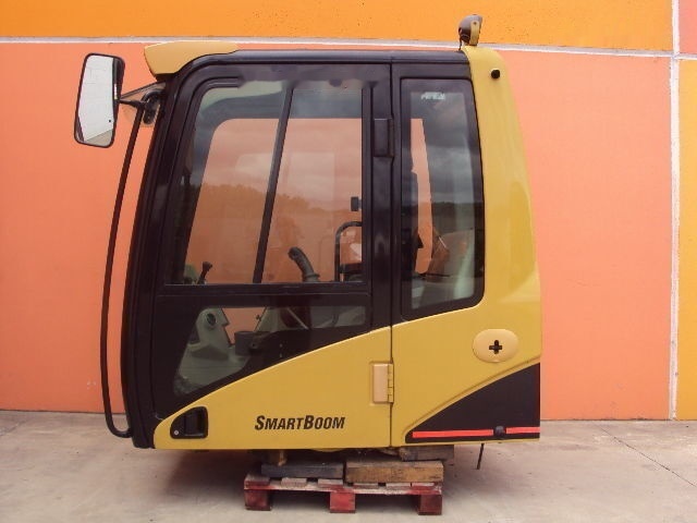 Caterpillar CAT 325C - Кабина для Экскаваторов: фото 1 Caterpillar CAT 325C - Кабина для Экскаваторов: фото 1