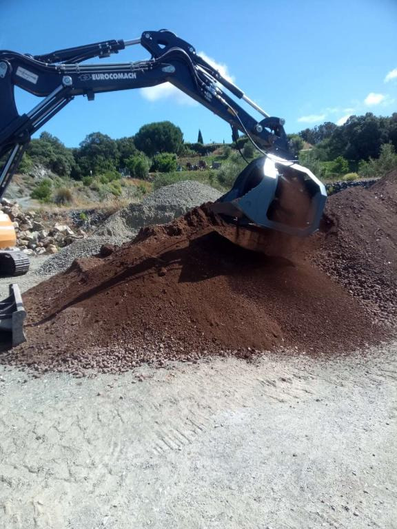 CM CM Crusher CBR 12 - Ковш для Экскаваторов: фото 4 CM CM Crusher CBR 12 - Ковш для Экскаваторов: фото 4