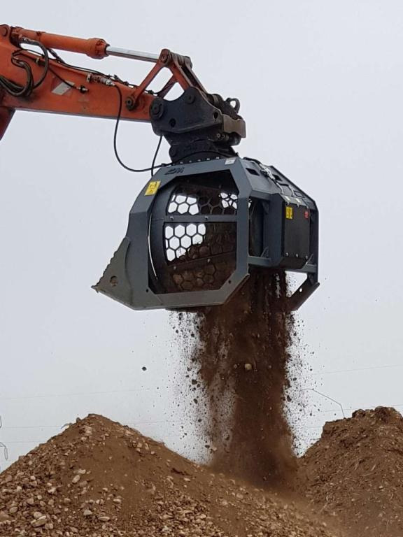 CM Crusher CBR 18 Screening Bucket - Ковш для Мини-погрузчиков с бортовым поворотом: фото 1 CM Crusher CBR 18 Screening Bucket - Ковш для Мини-погрузчиков с бортовым поворотом: фото 1