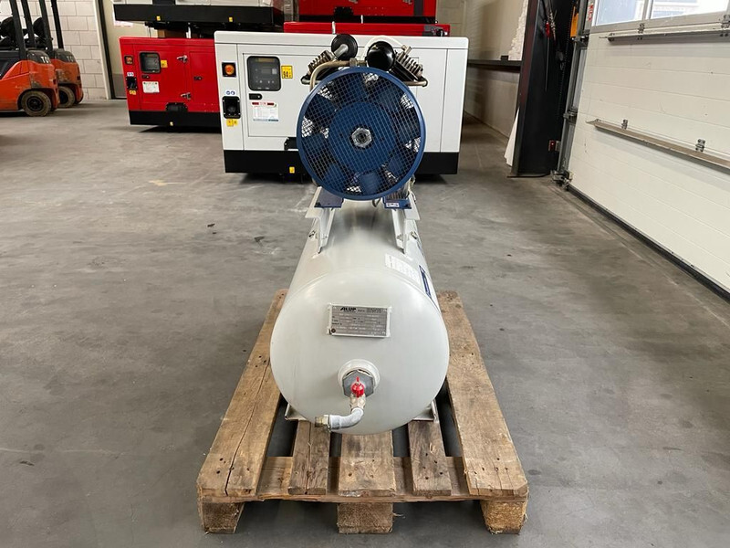 Воздушный компрессор Alup 2.2 kW 240 L / min 10 Bar Elektrische Zuigercompressor op ketel: фото 7