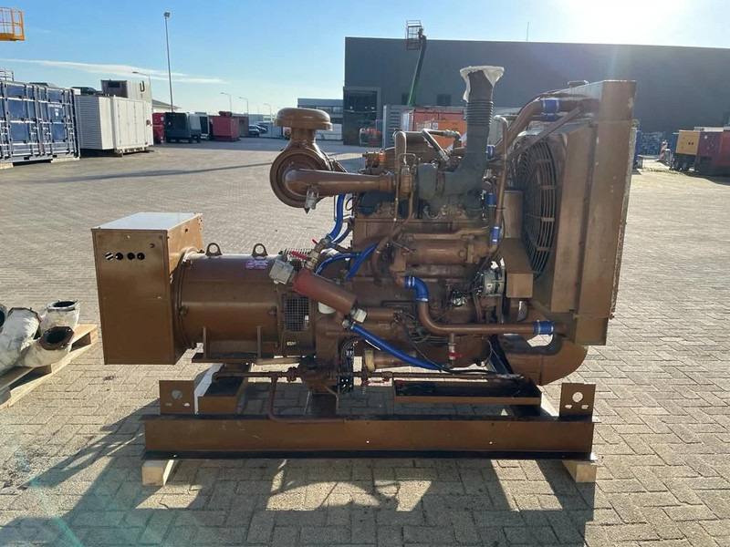 Cummins 140 kVA Leroy Somer generatorset - Электрогенератор: фото 3 Cummins 140 kVA Leroy Somer generatorset - Электрогенератор: фото 3
