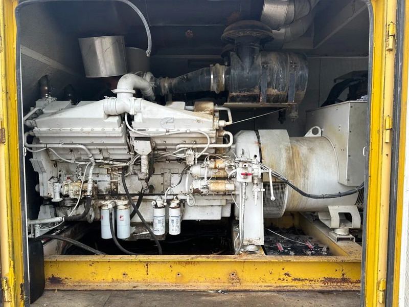 Электрогенератор Cummins KTA 38 G5 Leroy Somer 1000 kVA Silent generatorset in container: фото 7