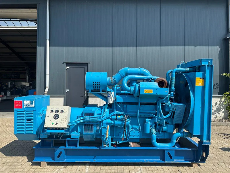 Cummins KTTA 19 G 450 kVA noodstroom generatorset as New ! 194 hours ! - Электрогенератор: фото 1 Cummins KTTA 19 G 450 kVA noodstroom generatorset as New ! 194 hours ! - Электрогенератор: фото 1