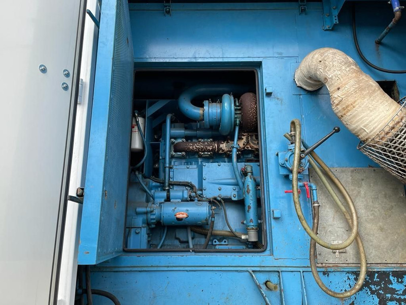 Cummins KTTA 19 G Leroy Somer 450 kVA Supersilent Mobiele generatorset op aanhanger - Электрогенератор: фото 2 Cummins KTTA 19 G Leroy Somer 450 kVA Supersilent Mobiele generatorset op aanhanger - Электрогенератор: фото 2