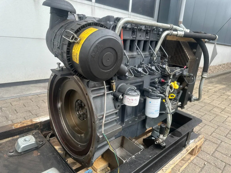 Deutz F4M 2011 Diesel motor 30 kW 39 PK bij 1500 rpm as New ! - Двигатель для Погрузочно-разгрузочной техники: фото 2 Deutz F4M 2011 Diesel motor 30 kW 39 PK bij 1500 rpm as New ! - Двигатель для Погрузочно-разгрузочной техники: фото 2