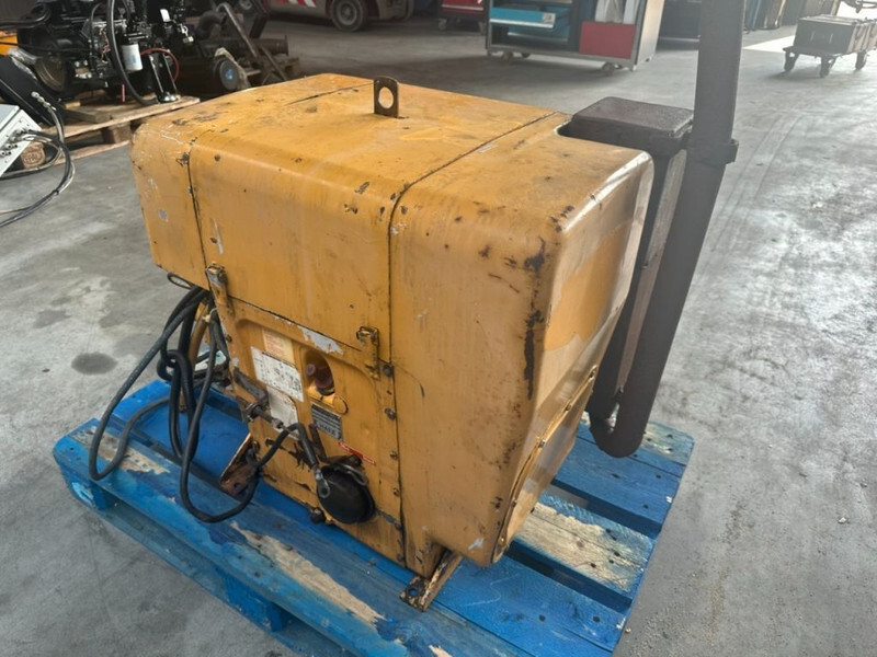 Двигатель для Погрузочно-разгрузочной техники Hatz 2L30C Silent Diesel Motor 19 kW 26 PK met hydrauliekpomp: фото 9